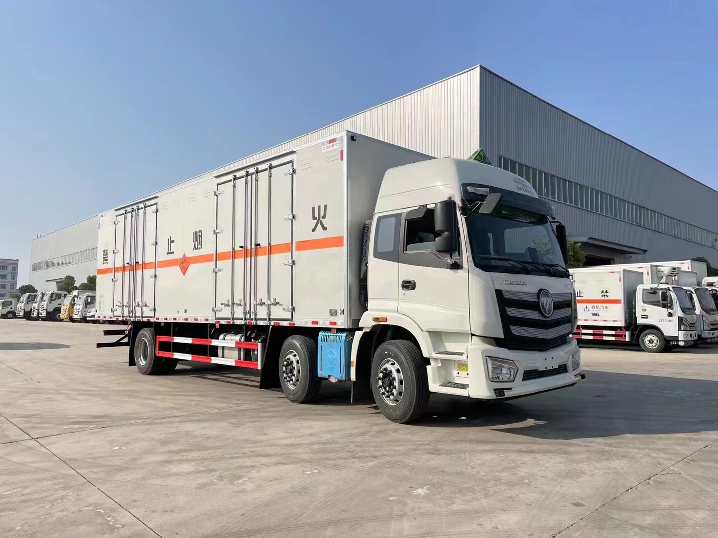 福田歐曼9.6米煙花爆竹運輸車