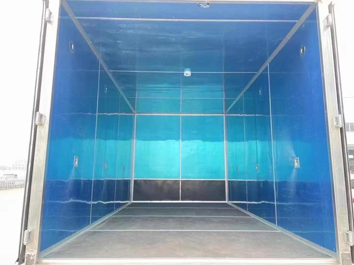 福田歐馬可藍(lán)牌1.4噸爆破器材運(yùn)輸車